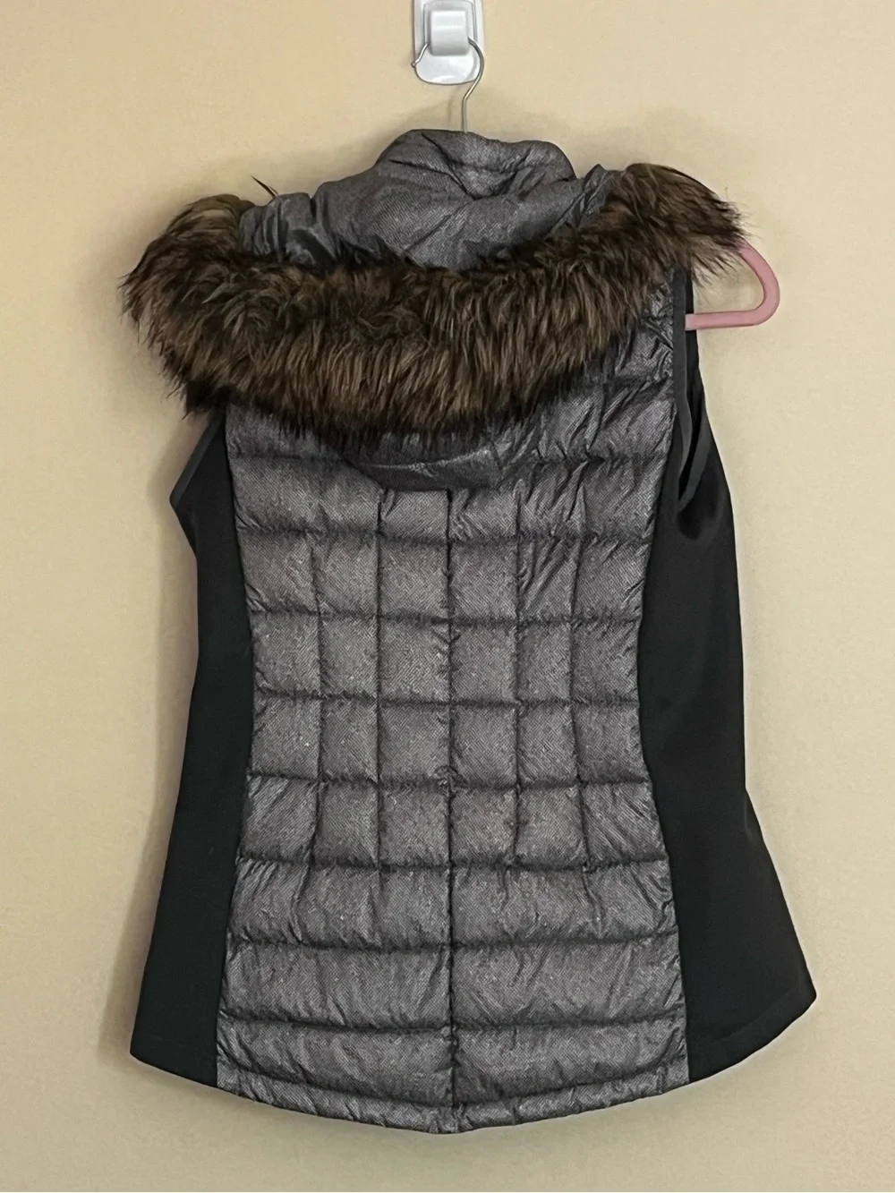 Michael Kors Puffer Vest Gray size S